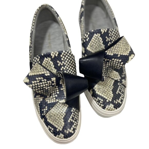 NINE WEST Women's Leather Faux Snakeskin Slip Ons Size 8.5 Med Sneakers Bows EUC - Picture 12 of 14